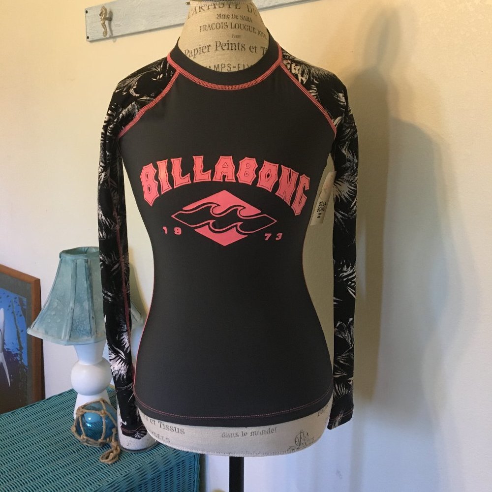 Billabong Island Time Rashguard Size S NWT